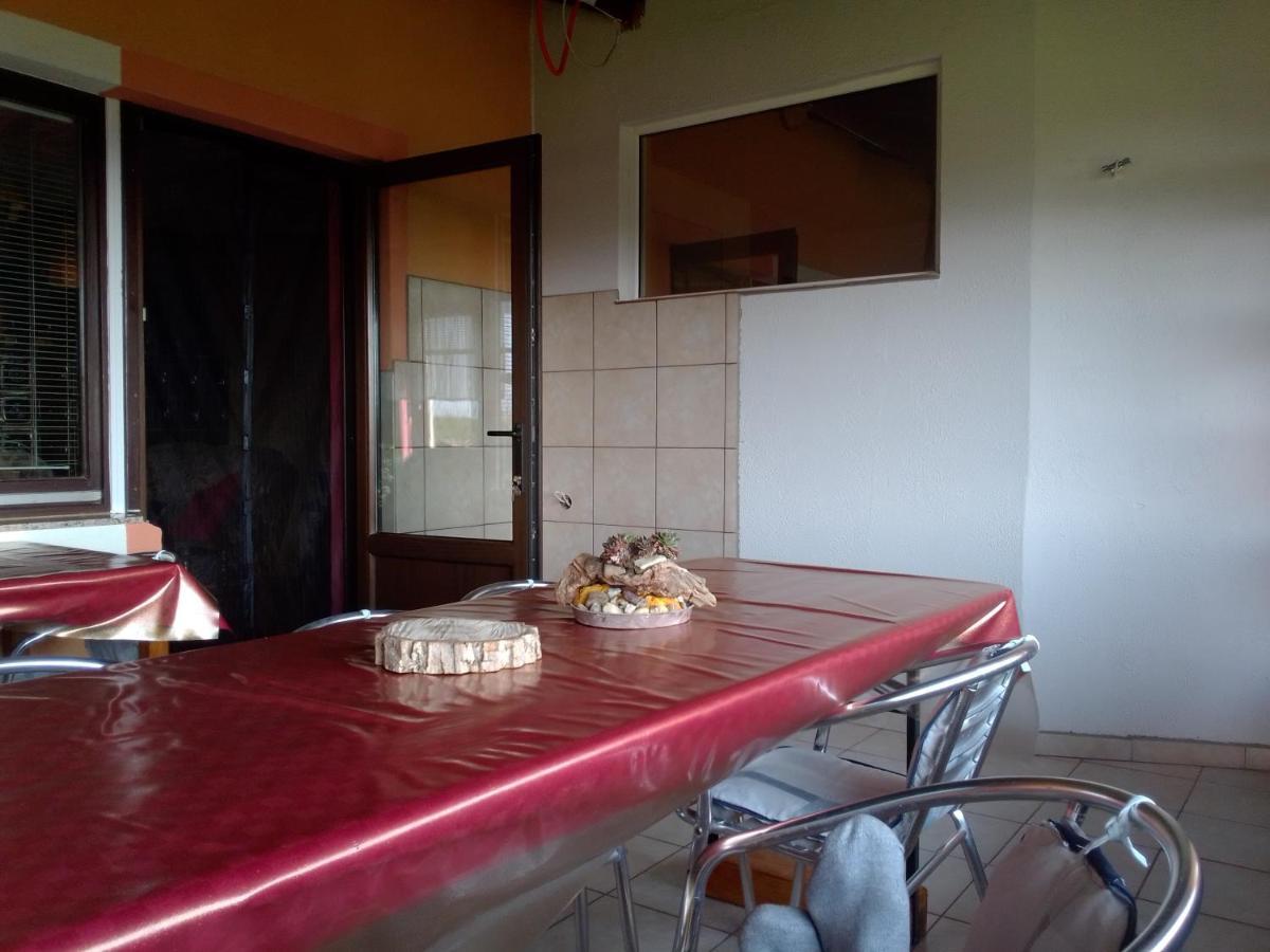 Studio Apartman Safaric Sveti Martin Na Muri Exterior photo